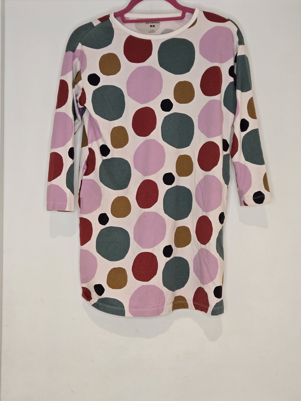 Uniqlo Marimekko Polka Dot Tee Dress in Cream, Pink, Red & Green, Size 10